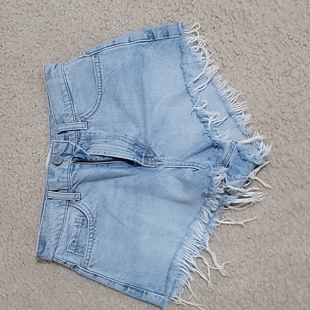 BDG shortie jean shorts 2in